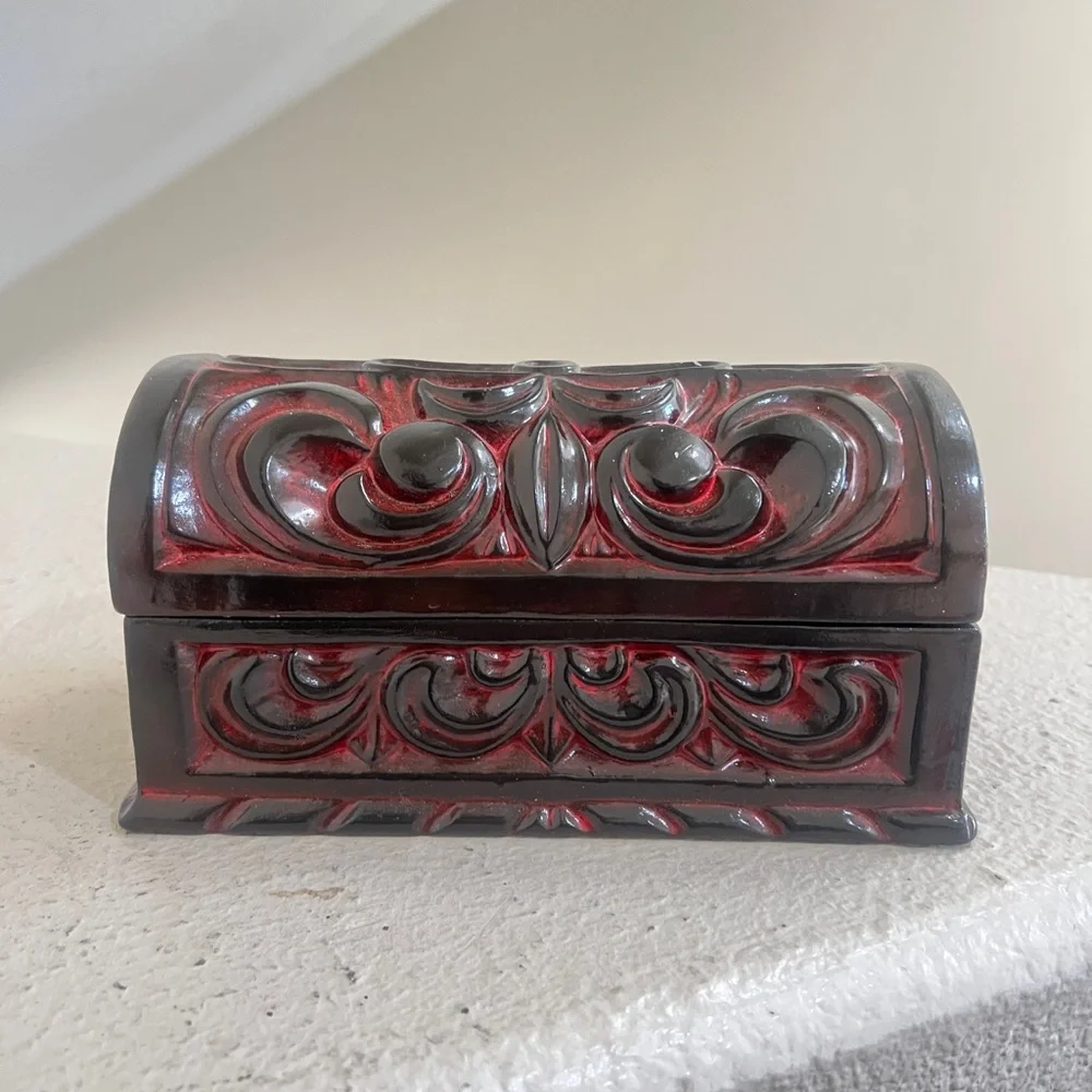 Vintage 1960s Hand Curved Decorative Box Ceramic Jewelry Red Black‎ Marked